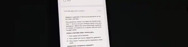 FEN BILIMLERI 6.SORU	7 puan
Apagida bir garalede 10 Temmunida yaprianan bir ha
Olike genelinde mersim nomalarinde
Halar 11 Temmua sal
scakikla
ne menim normalerinin 10-10 derece Grerinda says?
Sadece yukandaki haber menine góre.
1. Hava olayian tanmin edieblit.
1. Hava olaylan gon
11. Have olayian insantarn
yebilik.
yanglianndas hangliering ulagiabilit?